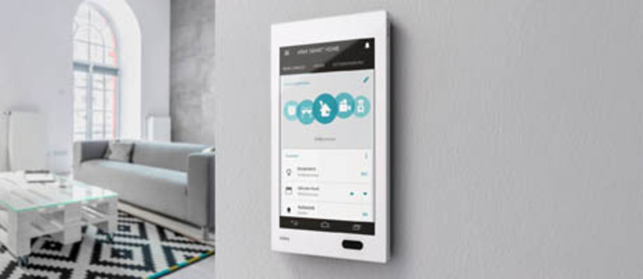 Bedienzentrale Gira G1 bei Gunkel Elektro GmbH in Sinntal