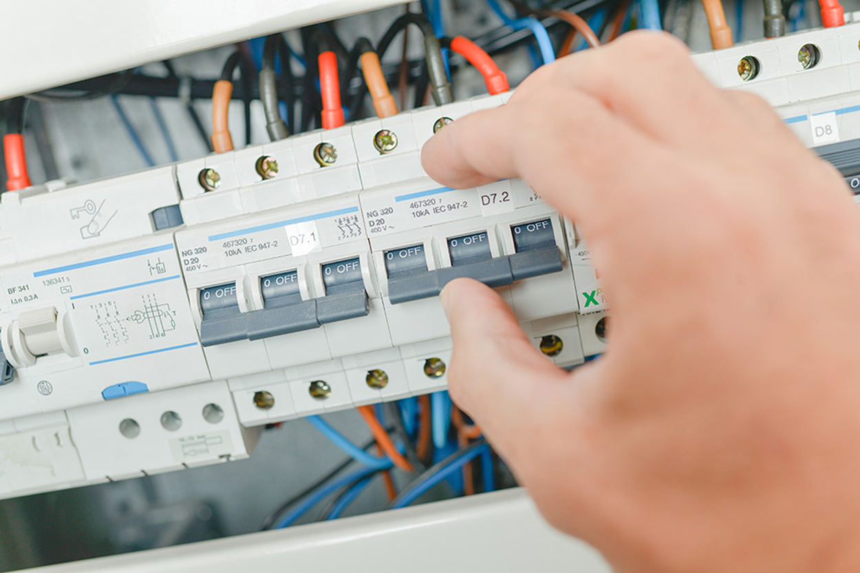 Schalt­schrank­bau bei Gunkel Elektro GmbH in Sinntal