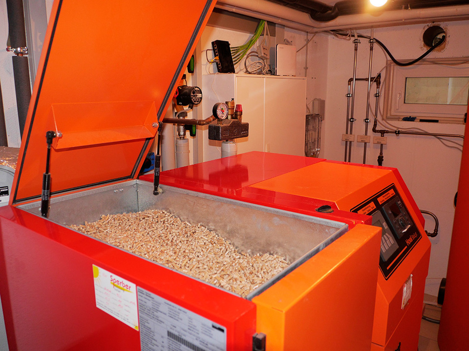 Palletheizung2 bei Gunkel Elektro GmbH in Sinntal